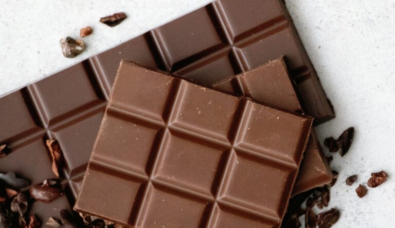 health benefits of eating dark chocolate